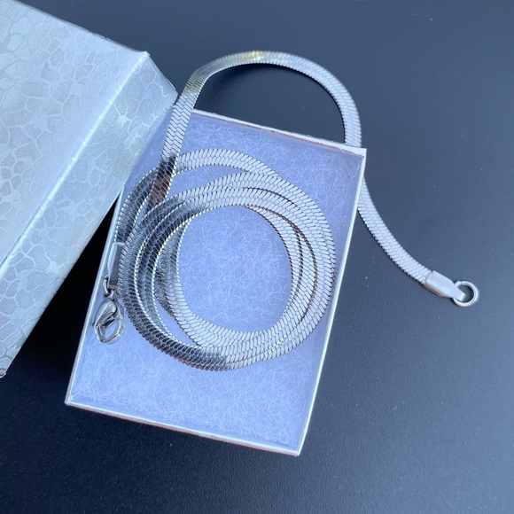 Men's  Woman’s Flat Snake Link Stainless Steel Chain Necklace Jewelry Unisex - Picture 3 of 10